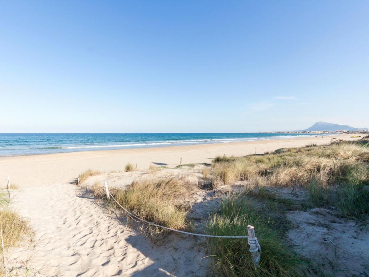 Apartment Nueva Playa Les Deveses Bagian luar foto