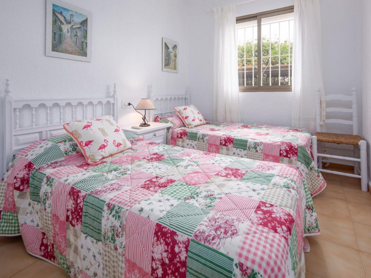 Apartment Nueva Playa Les Deveses Bagian luar foto