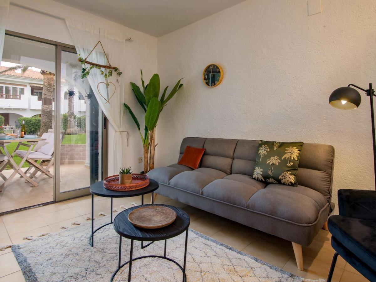 Apartment Nueva Playa Les Deveses Bagian luar foto