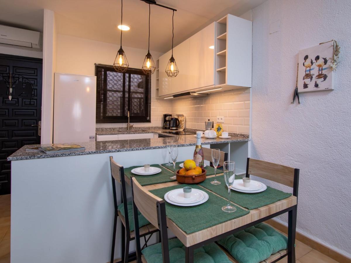 Apartment Nueva Playa Les Deveses Bagian luar foto
